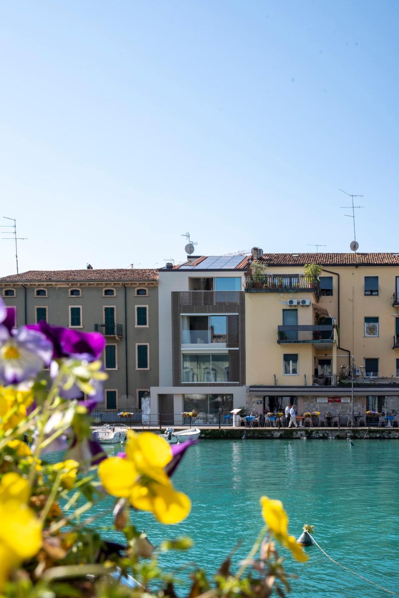 Palazzo Cordigero - Apartments Peschiera del Garda Exterior photo