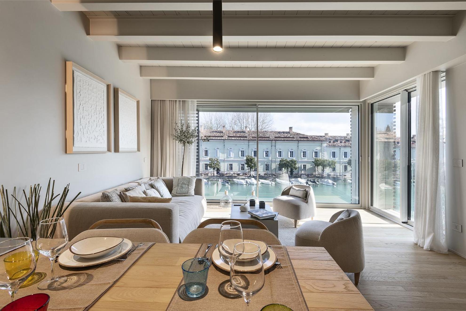 Palazzo Cordigero - Apartments Peschiera del Garda Exterior photo